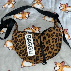 Baggu Small Crescent Leopard Bag